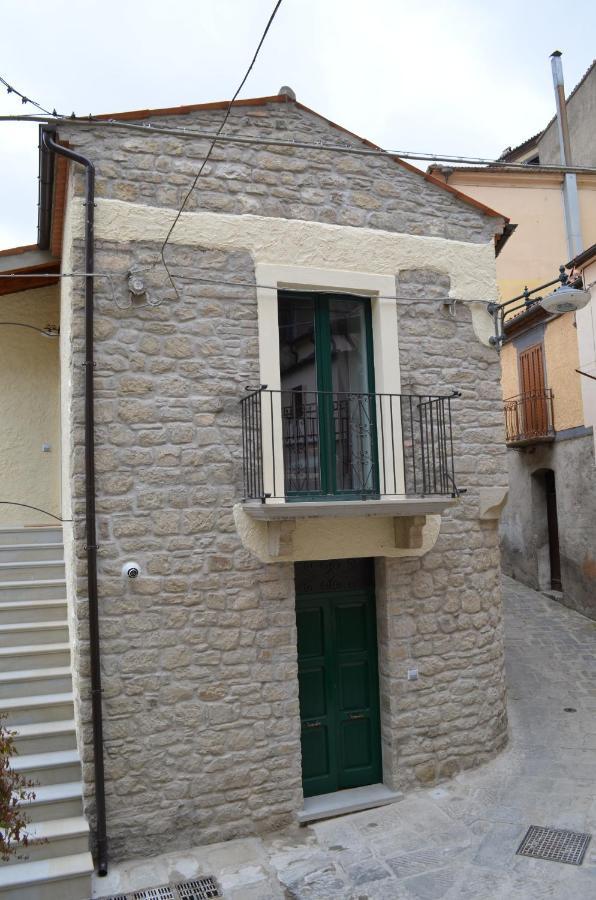 B&B La Casa Di Giulietta Castelmezzano Ngoại thất bức ảnh