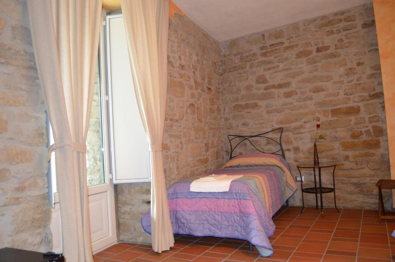 B&B La Casa Di Giulietta Castelmezzano Ngoại thất bức ảnh